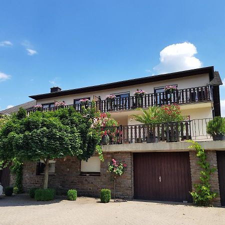 Weingut Erich Serwazi Mesenich Exterior foto