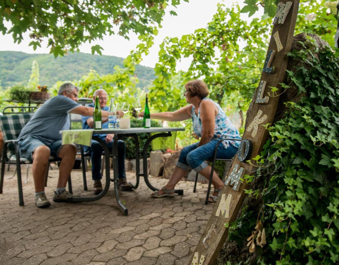 Weingut Erich Serwazi Mesenich Exterior foto