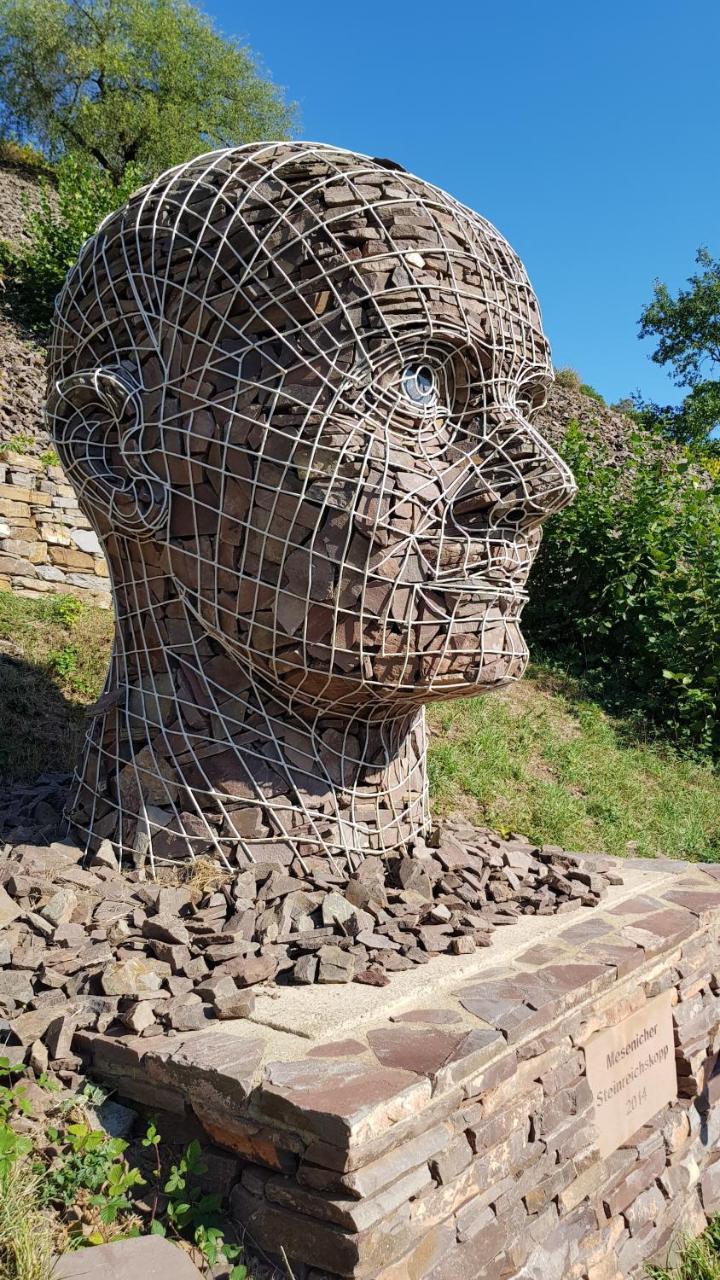 Weingut Erich Serwazi Mesenich Exterior foto